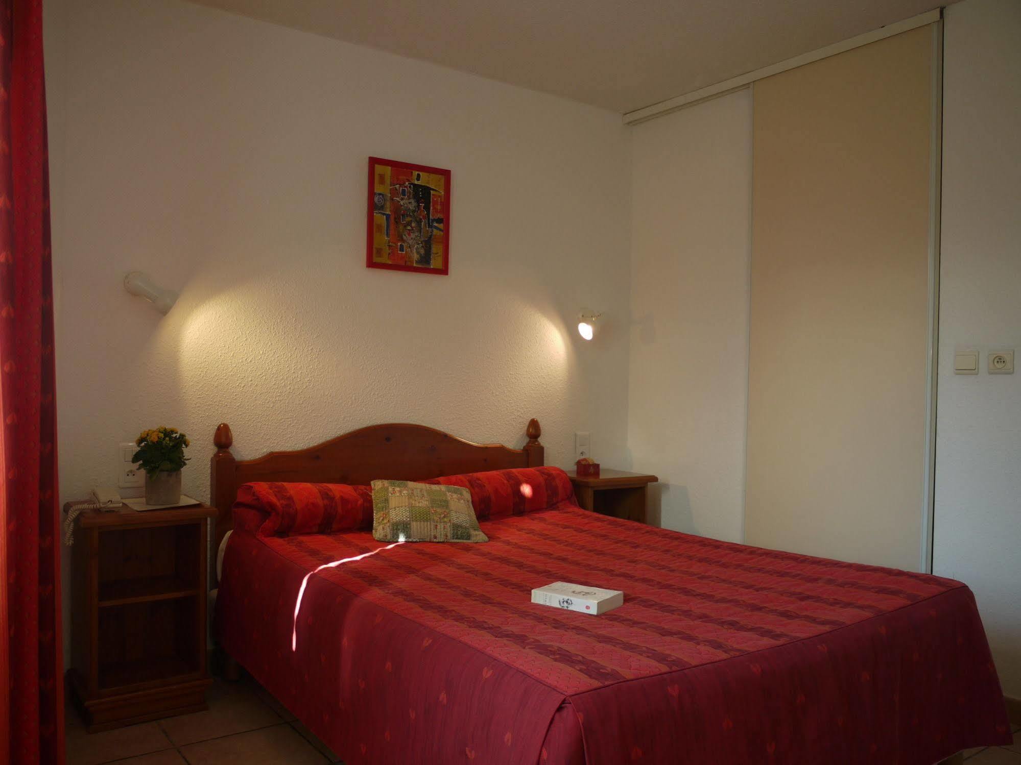 Castel Mireio Bed & Breakfast Cairanne Dış mekan fotoğraf